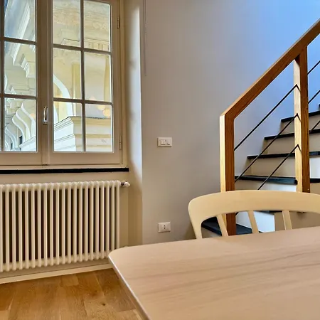 Lusso Dei Rolli Attico Pellicceria Con Terrazzo Appartement *