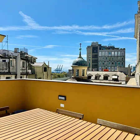 Appartement Lusso Dei Rolli Attico Pellicceria Con Terrazzo Gênes