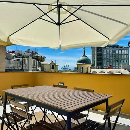 Lusso Dei Rolli Attico Pellicceria Con Terrazzo * Gênes