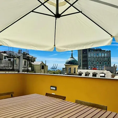 Lusso Dei Rolli Attico Pellicceria Con Terrazzo * Gênes