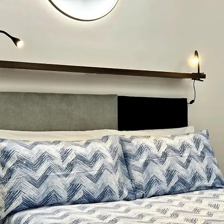 Lusso Dei Rolli Attico Pellicceria Con Terrazzo Appartement