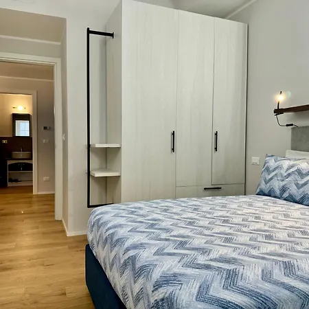 Lusso Dei Rolli Attico Pellicceria Con Terrazzo Daire *