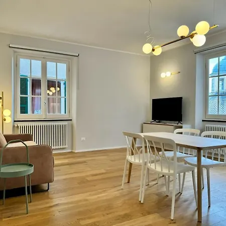 Lusso Dei Rolli Attico Pellicceria Con Terrazzo Daire *